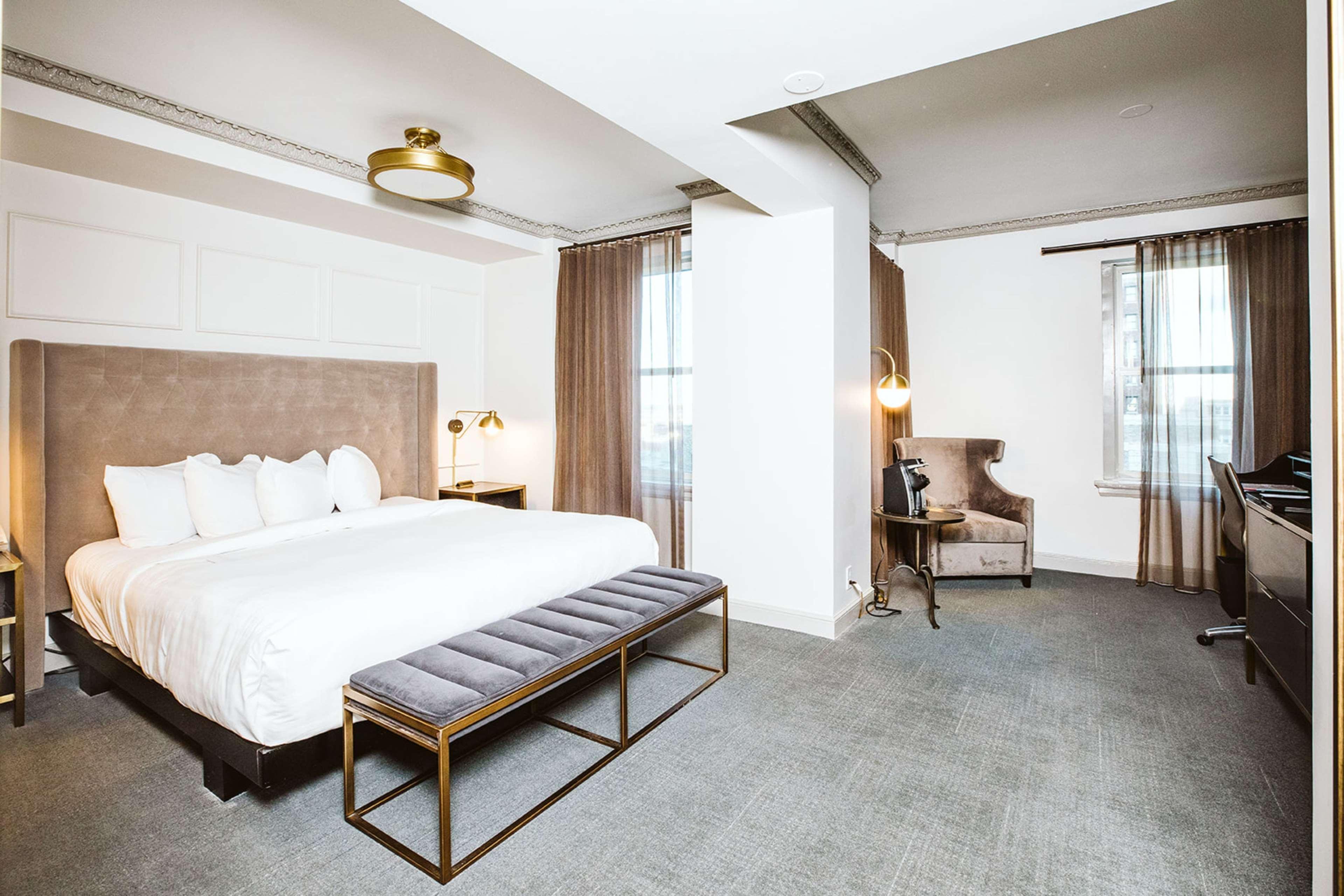Hotel Phillips Kansas City, Curio Collection By Hilton Extérieur photo