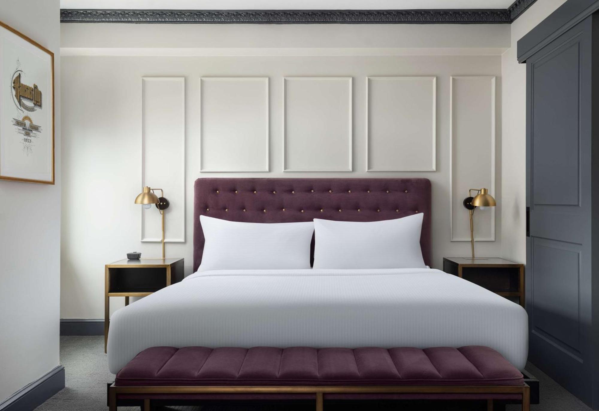 Hotel Phillips Kansas City, Curio Collection By Hilton Extérieur photo