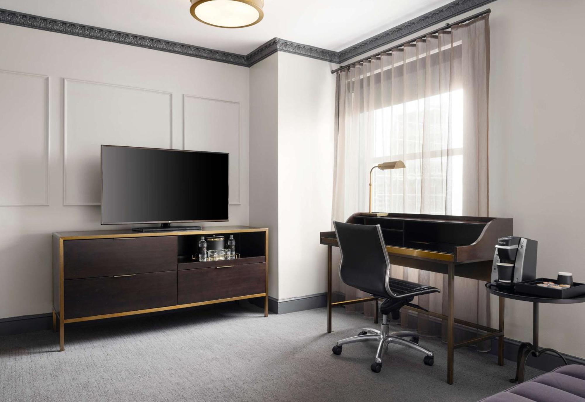 Hotel Phillips Kansas City, Curio Collection By Hilton Extérieur photo